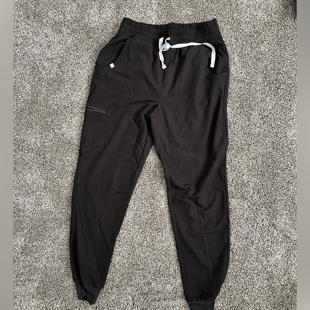 FIGS Jogger Scrub Pants